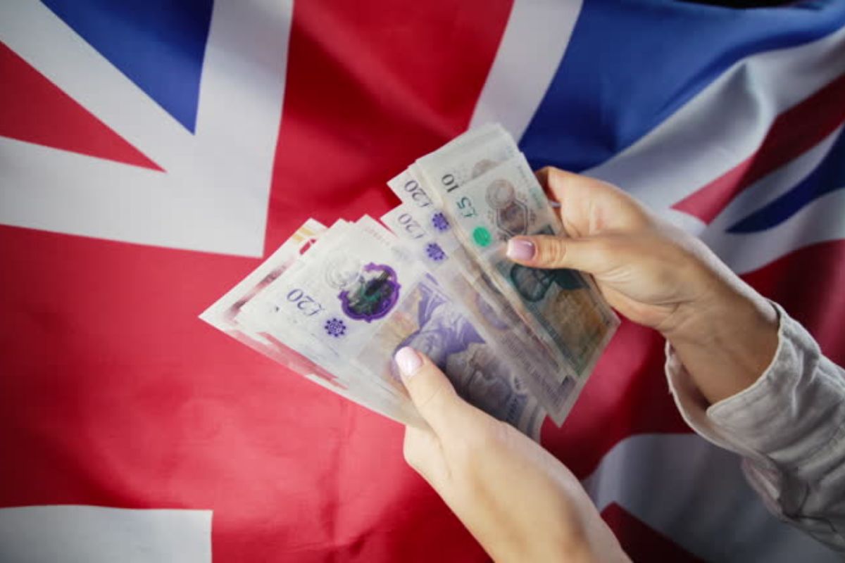 Affordable Private Health Insurance UK: How to Compare Premiums
